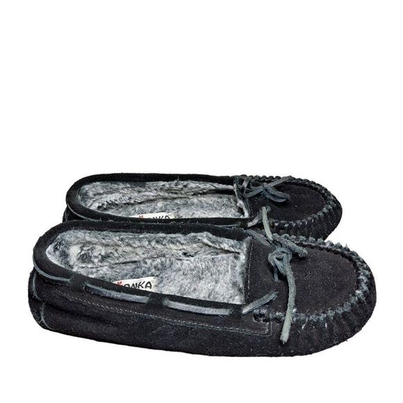 Minnetonka Shoes - Minnetonka Slippers Womens Lined Hardsole Moccasins 40399 Black Leather Size 7